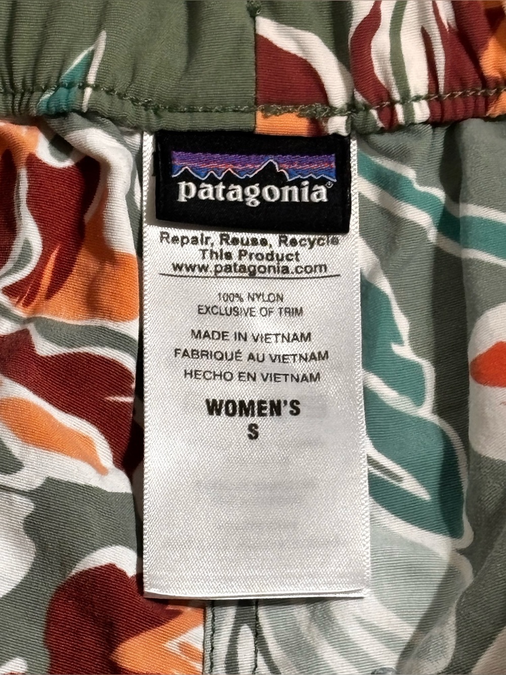 Patagonia Floral Swim Shorts. Coral and Teal Floral. Size Small - Picture 2 of 3